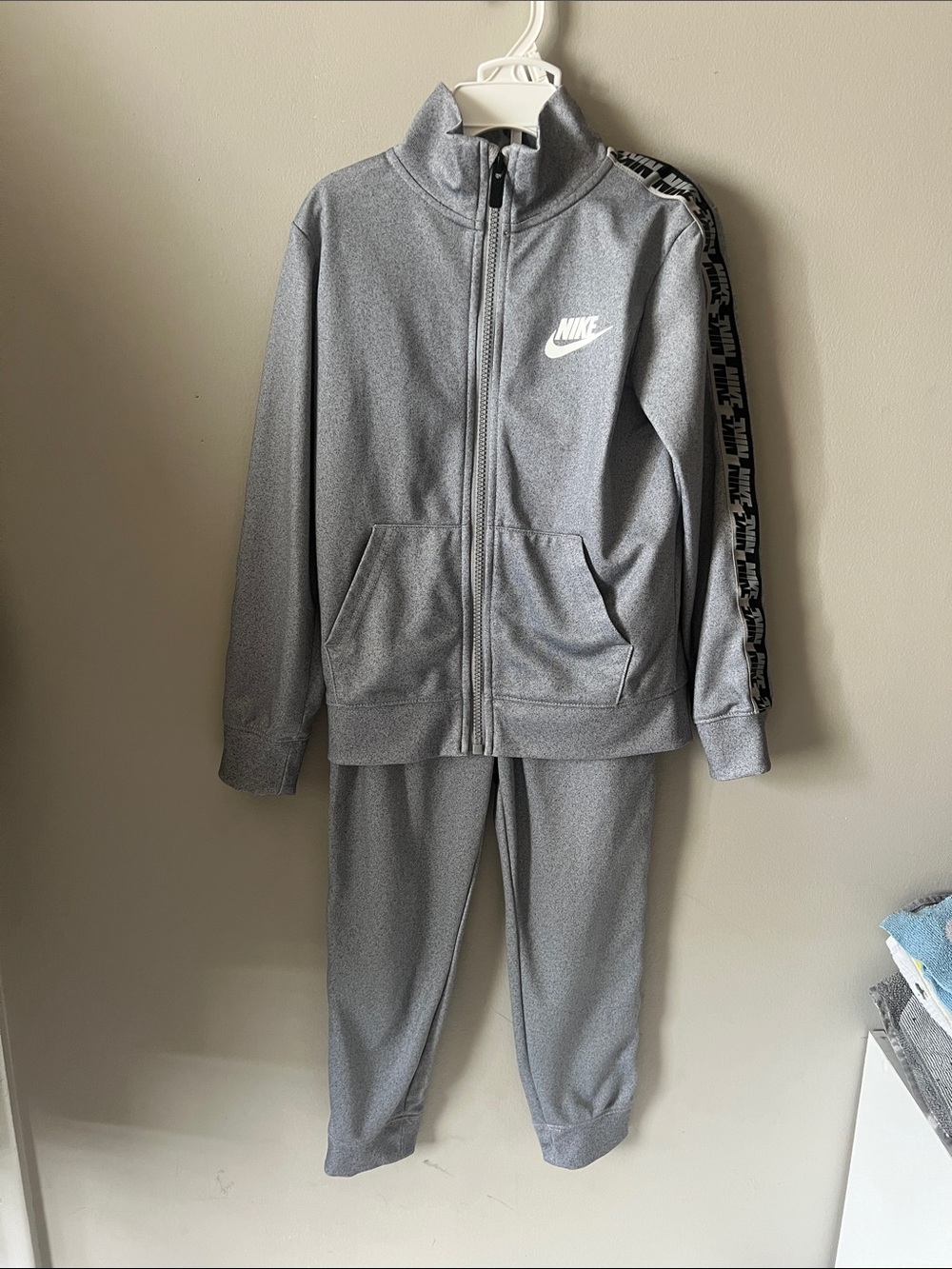 Boys Nike Set